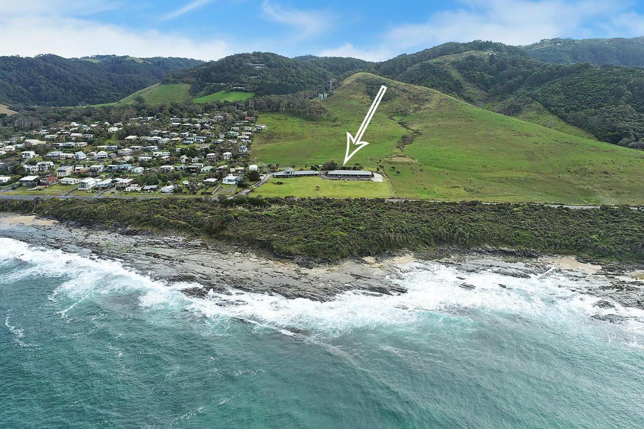 61 Ocean Road Motel Skenes Creek Exterior photo